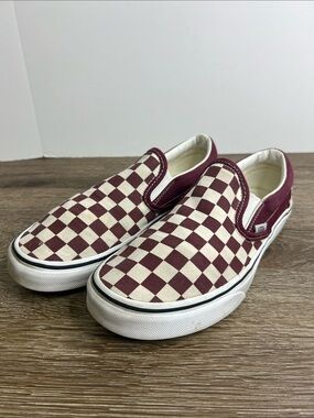Vans Classic Checkerboard Slip-On Sneakers Burgundy & White Mens 6 Women’s 7.5
